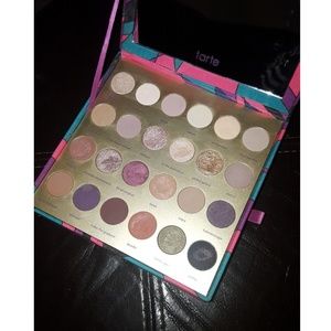 ✖ SOLD ✖ Tarte eyeshadow pallet